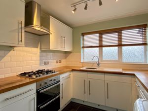Kitchen- click for photo gallery